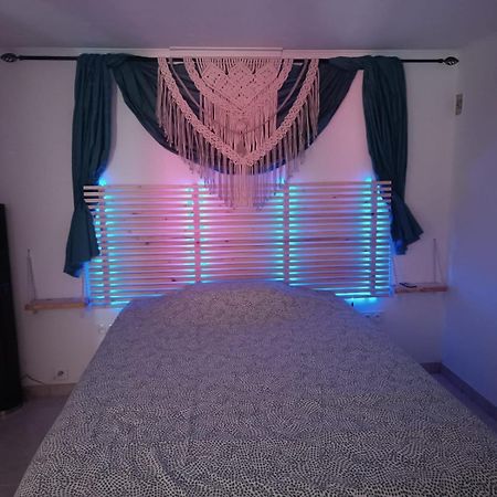 Chateaudouble : Appartement Au Calme Extérieur photo