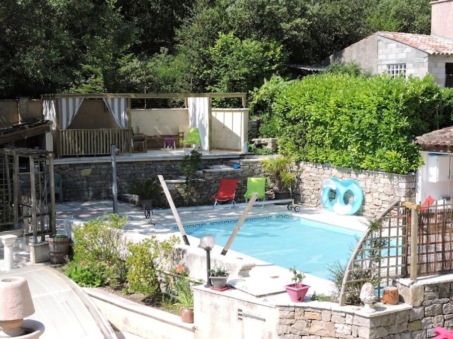Chateaudouble : Appartement Au Calme Extérieur photo