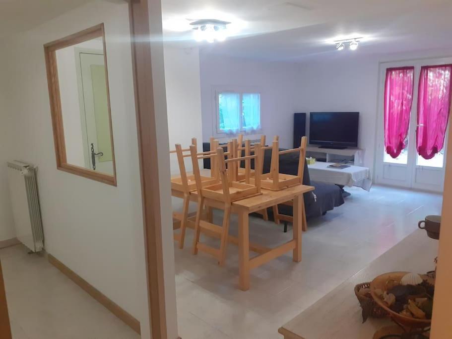 Chateaudouble : Appartement Au Calme Extérieur photo