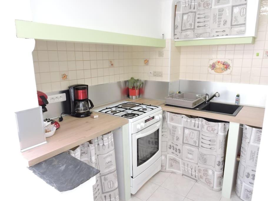 Chateaudouble : Appartement Au Calme Extérieur photo